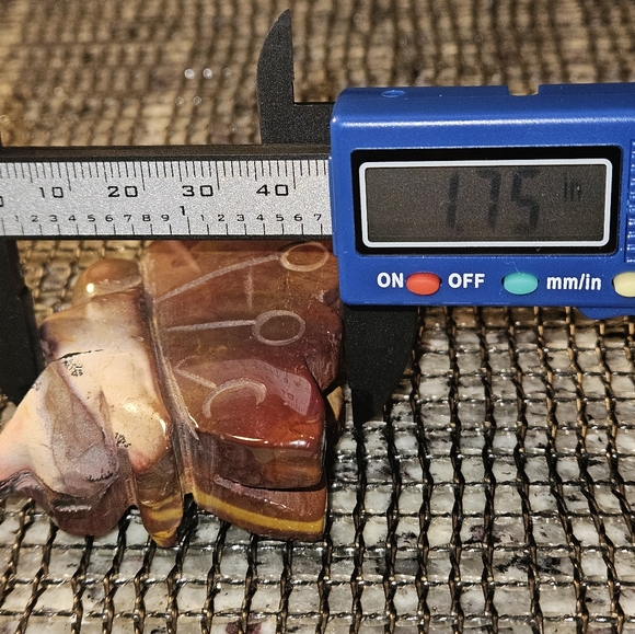 Mookaite Jasper Fairy Carving - Picture 4 of 5